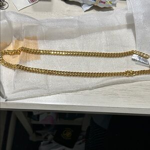 Lustrous Gold Chain Necklace